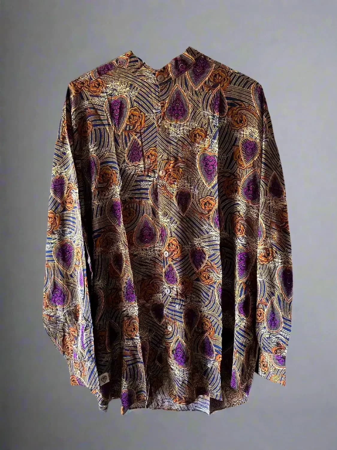 Locket — Long Sleeve Shirt
